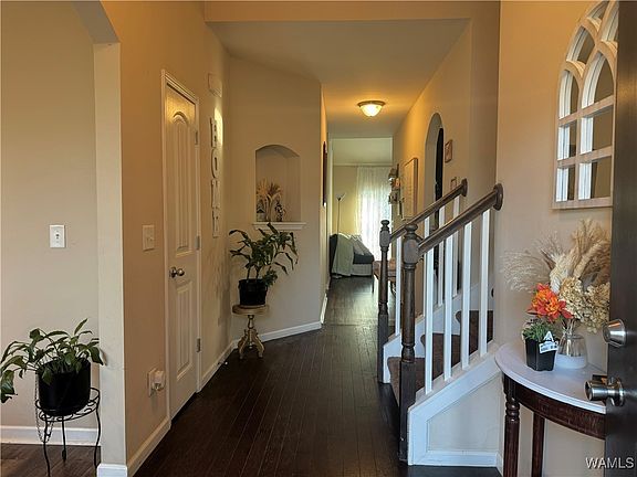4th image of 1480 Maxwell Cir