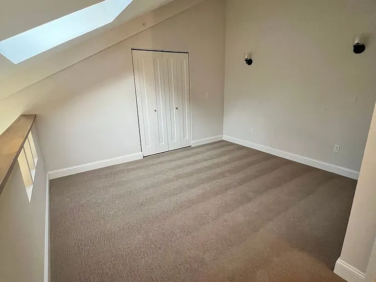 144 Larkin Way — Photo 3