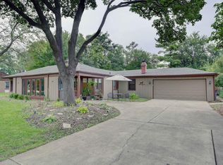 1040 S State Route 53, Lombard, IL 60148