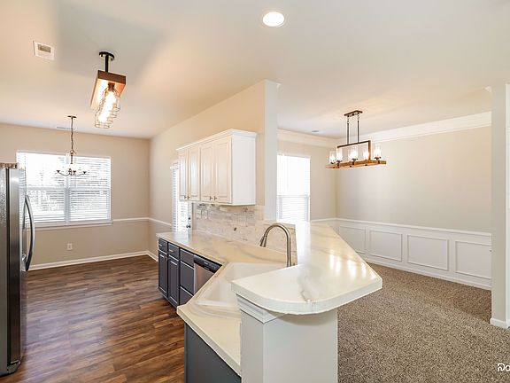5th image of 3864 Wingdale Ct