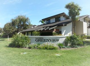 2 Greenview Dr, Carlsbad, CA 92009