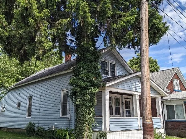 2627 Hazel St, Erie, PA 16508