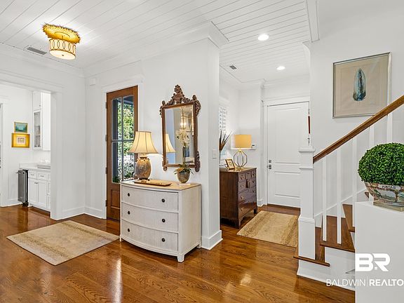 4th image of 106 Mulberry Ln