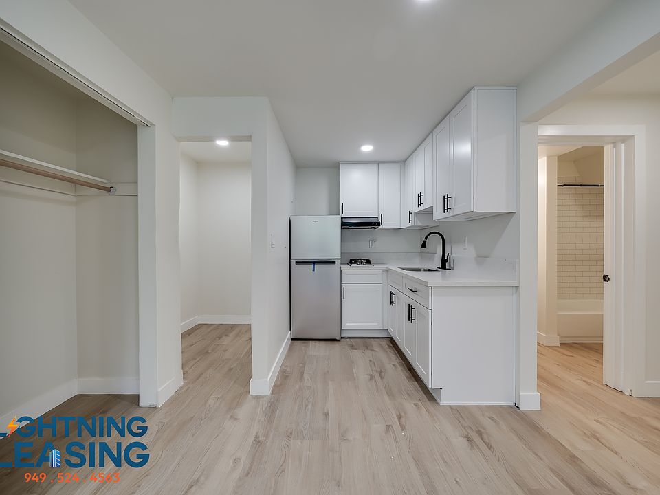 1st image of 426 S Venice Blvd #9