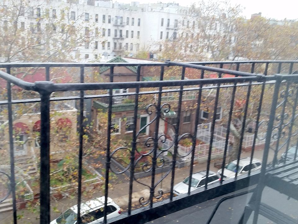 1st image of 1020 President St APT 4F