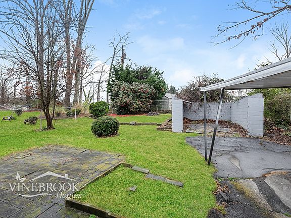 3rd image of 115 Westover Dr