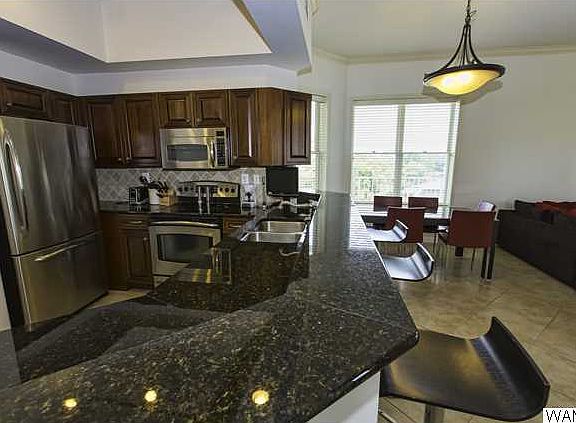 4th image of 1155 12th St E #512