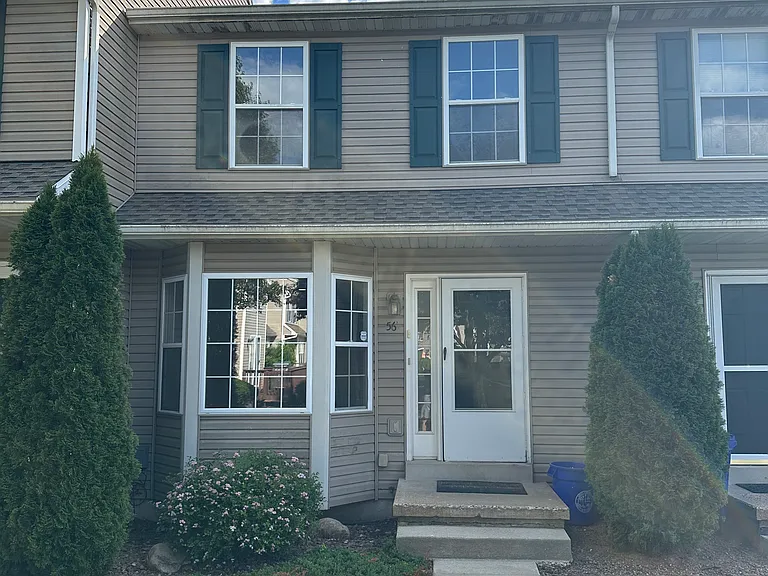 56 Horseshoe Dr — Photo 1