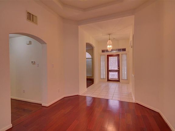 4th image of 3627 Garretsville Dr