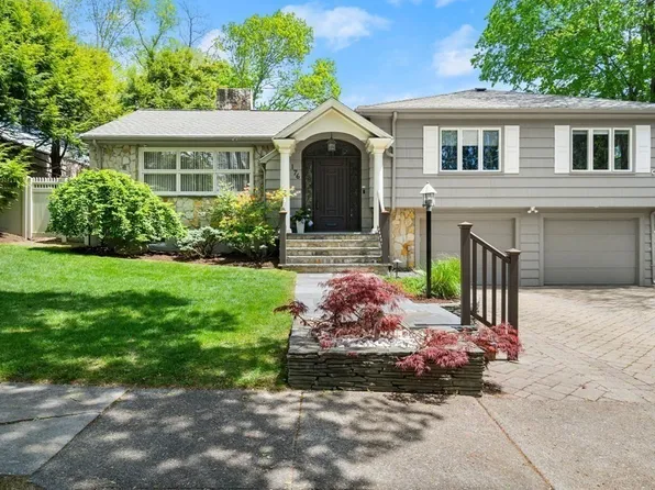 176 Paulson Rd, Newton, MA 02468