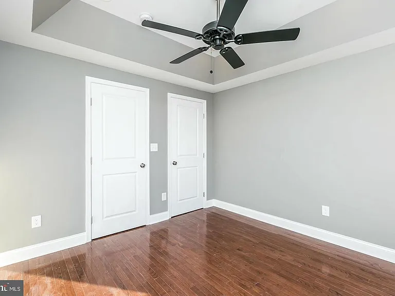 1505 Clarkson St — Photo 12
