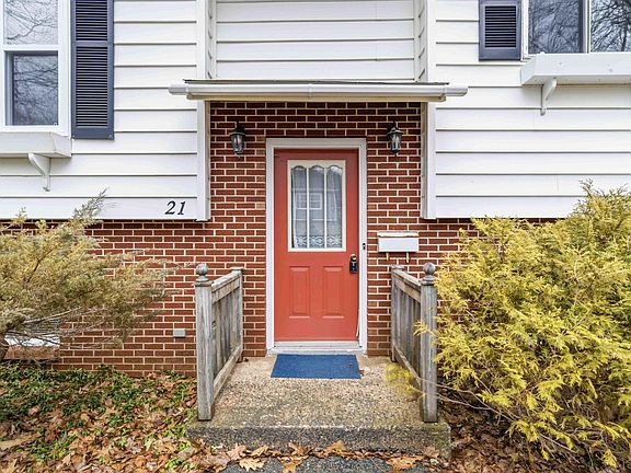 3rd image of 21 Albert St