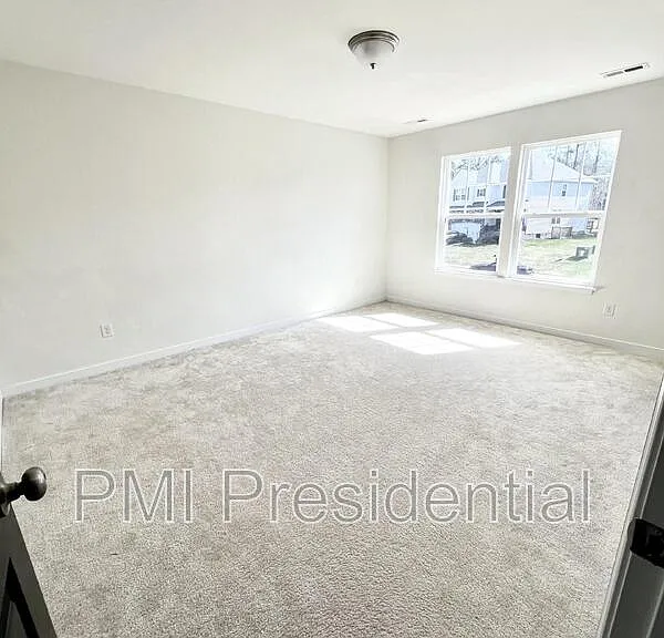 15606 Wolfboro Rd — Photo 15