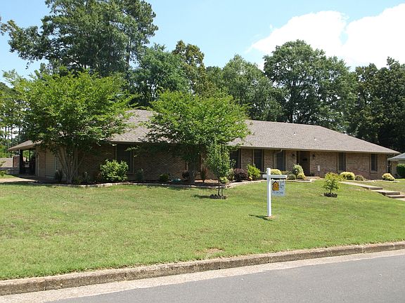 4th image of 120 Leewood Dr