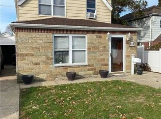288 Lehrer Ave, Elmont, NY 11003