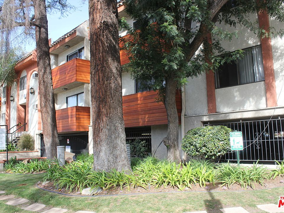 1st image of 4441 Vineland Ave