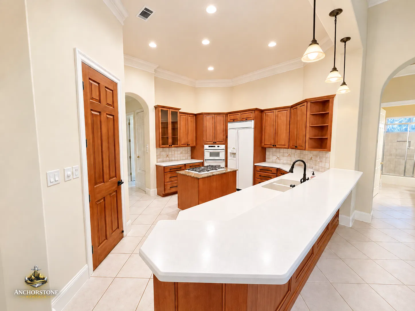3 bed, 3.0 bath, 3158 sqft, $5,200 — Photo 4