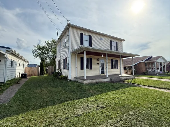 310 39th St, Vienna, WV 26105