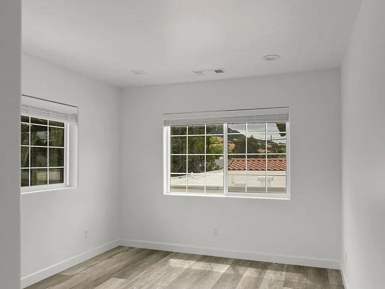 552 Hathway Ave — Photo 9