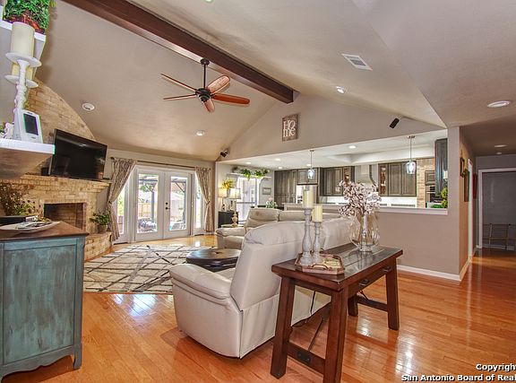 4th image of 13406 Vista Del Mar