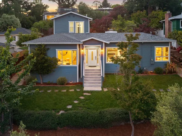 6935 Chambers Dr, Oakland, CA 94611