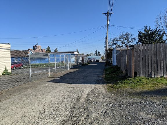 5th image of 3732-3734 Tacoma Ave S