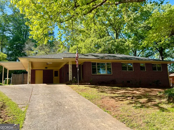 1520 Oakview Dr, Griffin, GA 30223