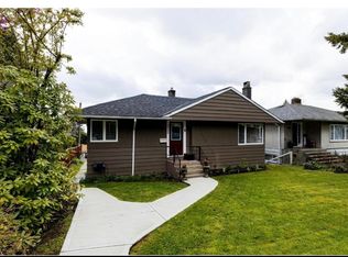 235 W 27th St, North Vancouver, BC V7N 2H3