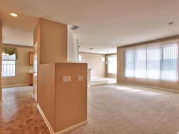 4th image of 2717 Woodacre Ln