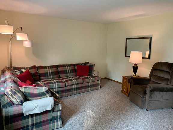 4th image of 6 Skyhaven Ct