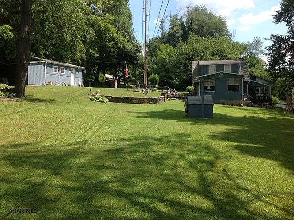 2nd image of 141 Stoneybrook Dr