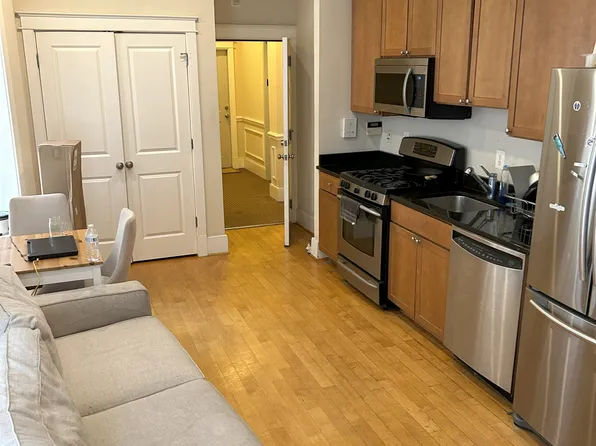 703 6th St NW APT 6, Washington, DC 20001