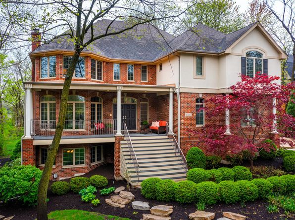 1303 Bonnema Ave, Naperville, IL 60565
