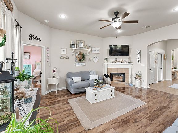 5th image of 13382 Alder Dr