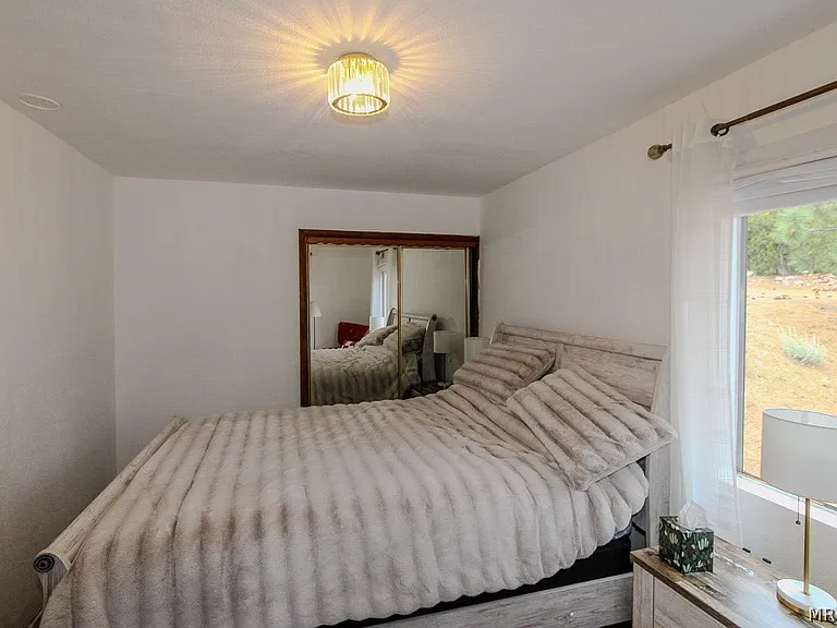 527 Cottage Ln — Photo 18