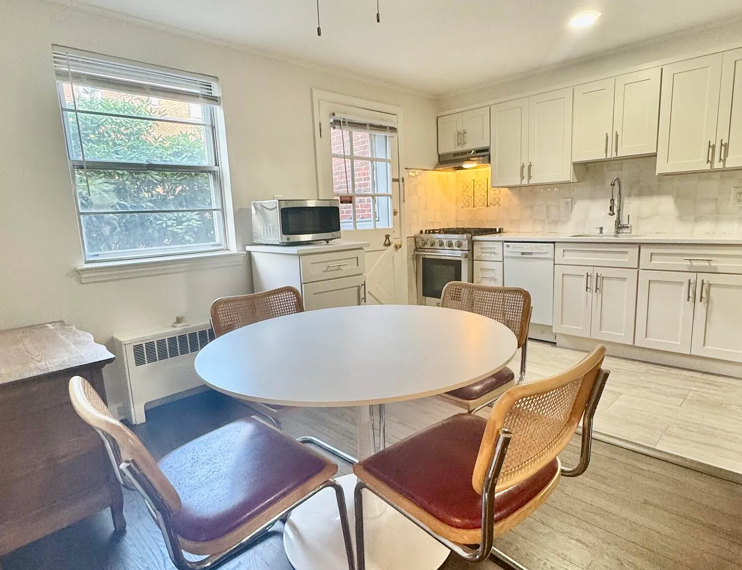 2 bed, $2,850 — Photo 4