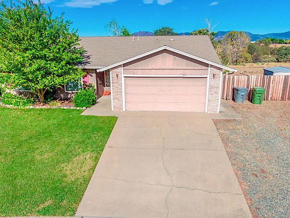 3rd image of 3053 Seminole Dr