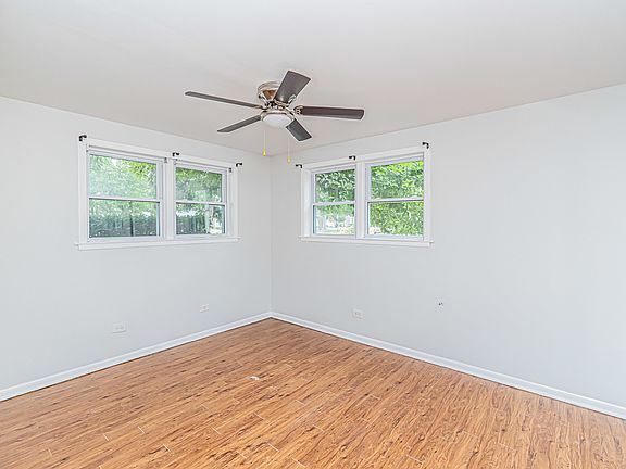 5th image of 1044 Willson Dr