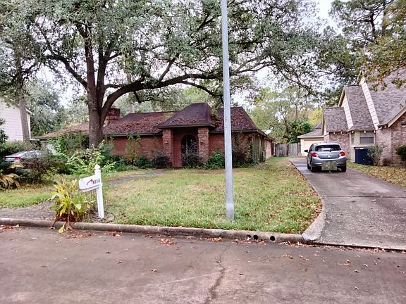 2nd image of 4814 Shatner Dr