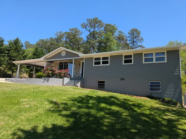 1795 Lamp Post Ln, Lawrenceville, GA 30043