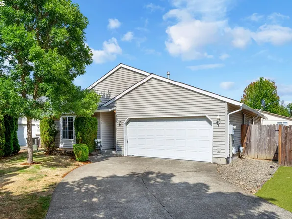 558 SE 71st Ave, Hillsboro, OR 97123