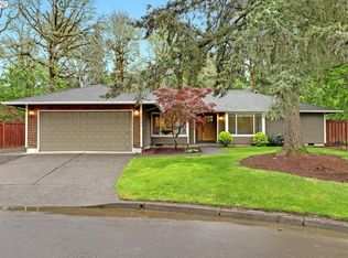 18434 Sandpiper Cir, Lake Oswego, OR 97035