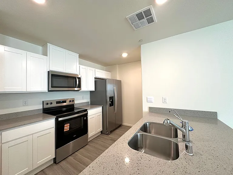 9350 Soothing Sea St — Photo 6