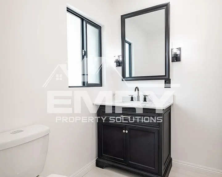9135 Arrington Ave — Photo 17
