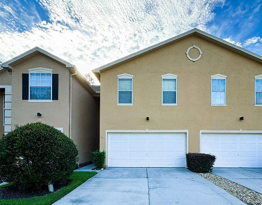 16305 Fairford Palms Ct