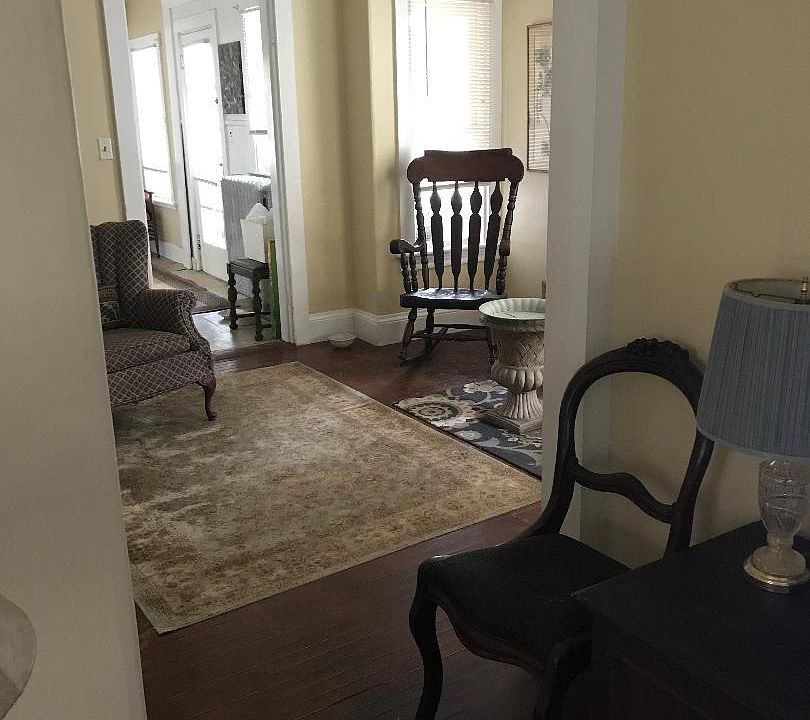 2nd image of 147 Riverview St