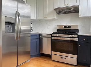 159 9th St #2R, Brooklyn, NY 11215