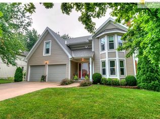 7900 N Olive St, Gladstone, MO 64118