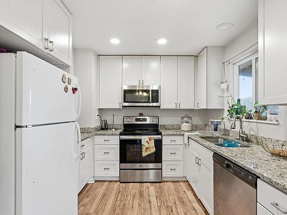 5th image of 4520 W 7th St
