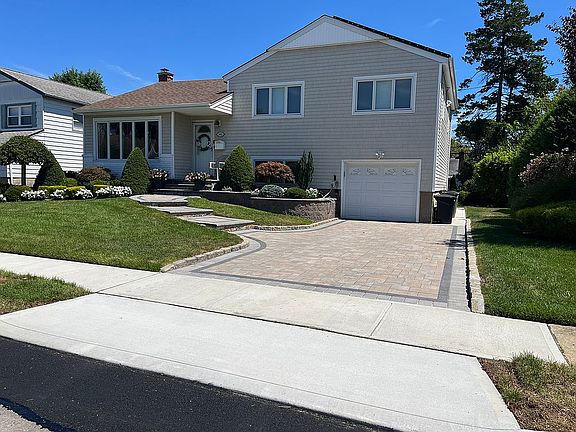Oversized driveway and apron